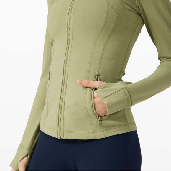 LULULEMON align jacket matcha green size 4, worn once, open to offers - Picture 2 of 6
